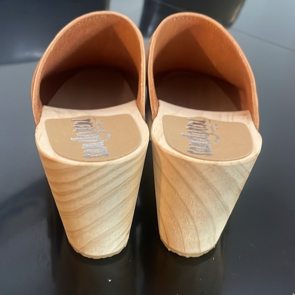 Sandgrens Venice Ecru Fringed Mules Clogs Size 39 US 8/8.5 - Picture 8 of 16